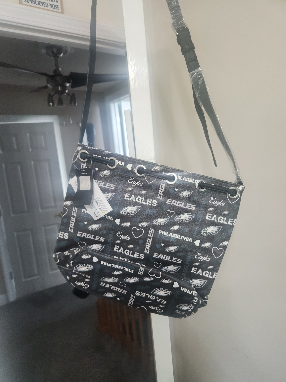 Philadelphia Eagles Black Crossbody Shoulder Bag-New With Tags